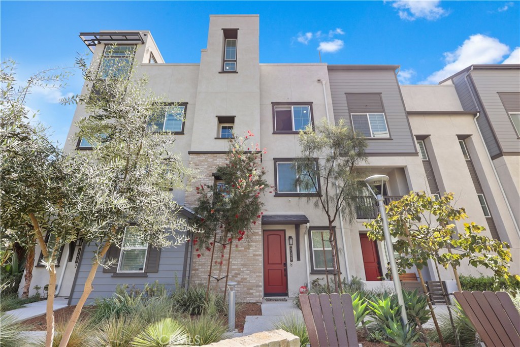 725 S Mosaic Street