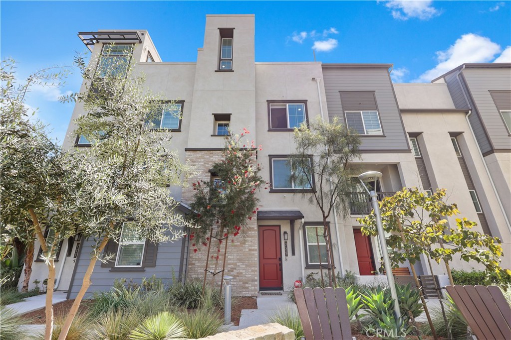 725 S Mosaic Street