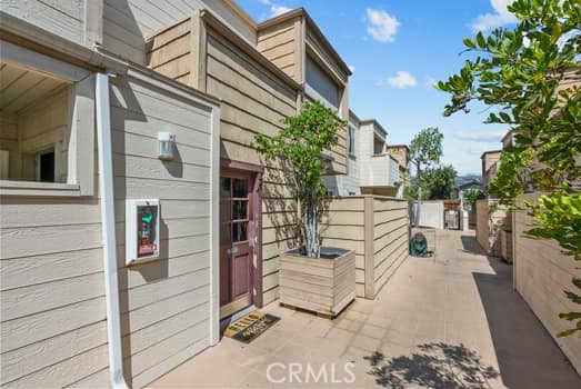 9950 Jordan Avenue 10