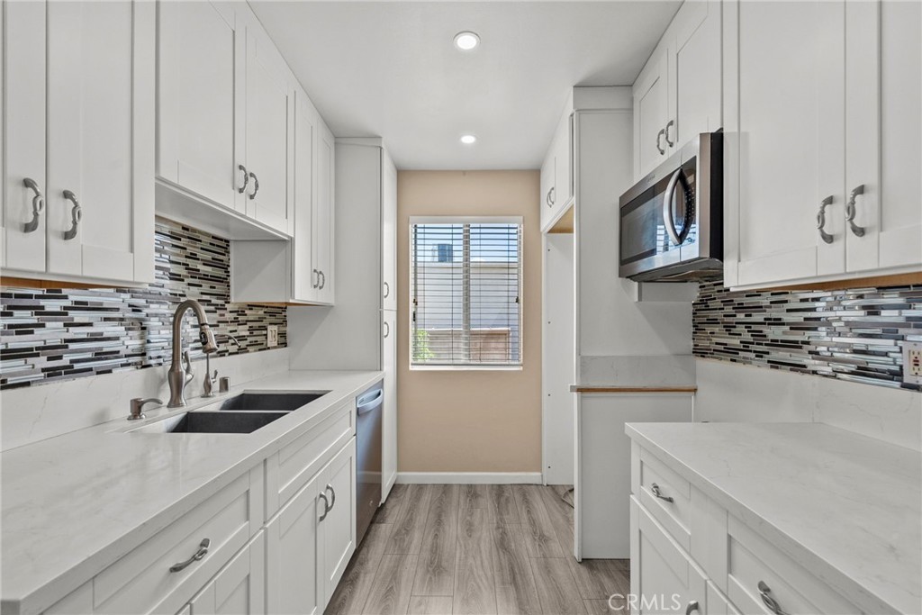 9950 Jordan Avenue 10