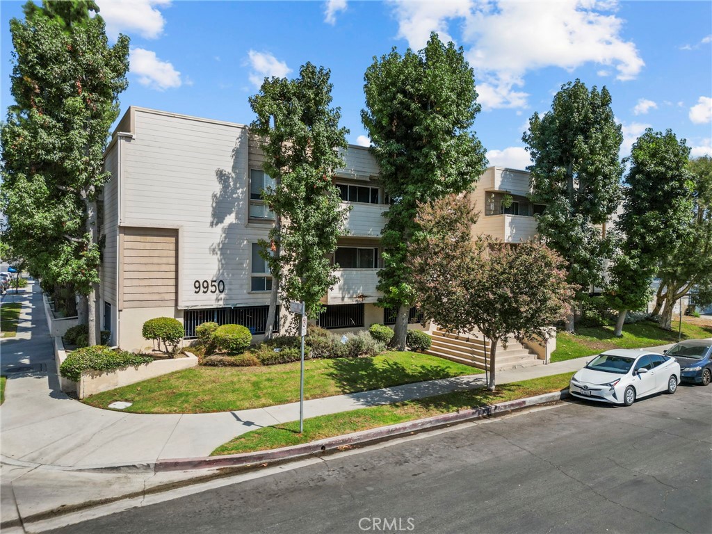 9950 Jordan Avenue 10