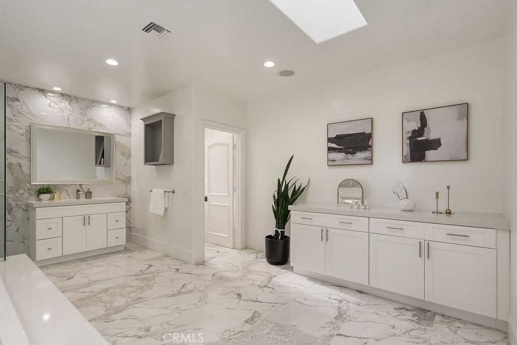 9069 Gallatin