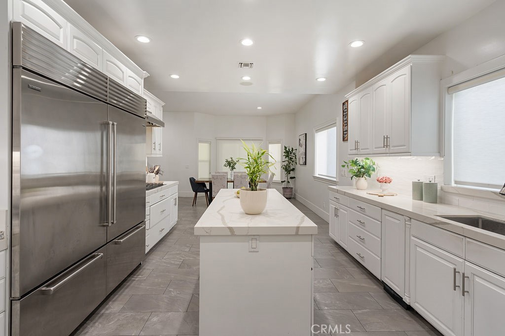 9069 Gallatin