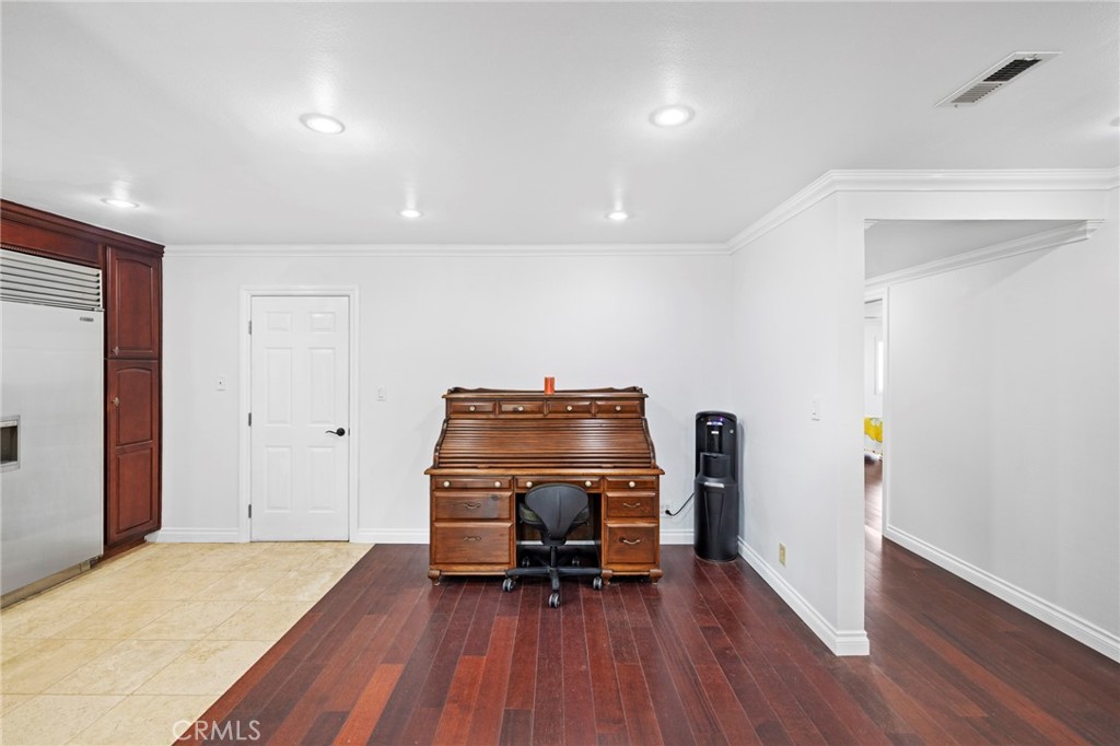 5262 Christal Avenue