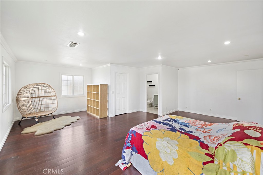 5262 Christal Avenue