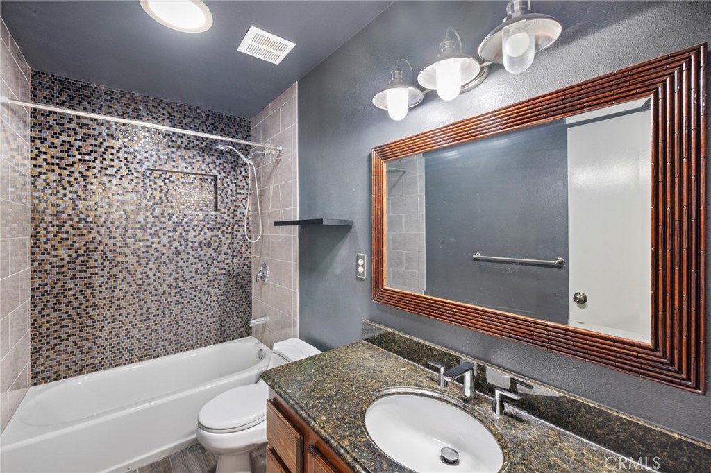 5262 Christal Avenue