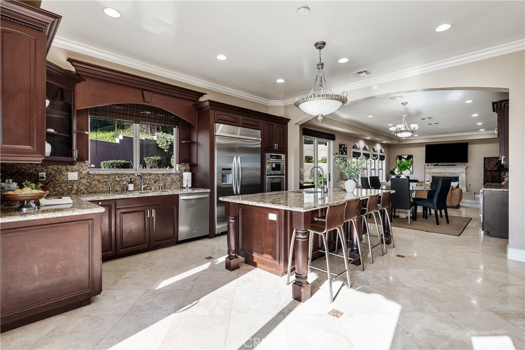 15841 Aurora Crest