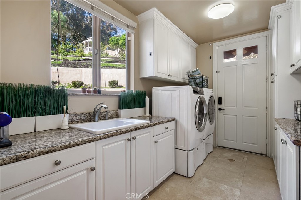 15841 Aurora Crest