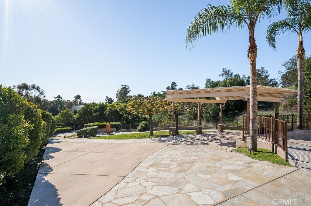 15841 Aurora Crest