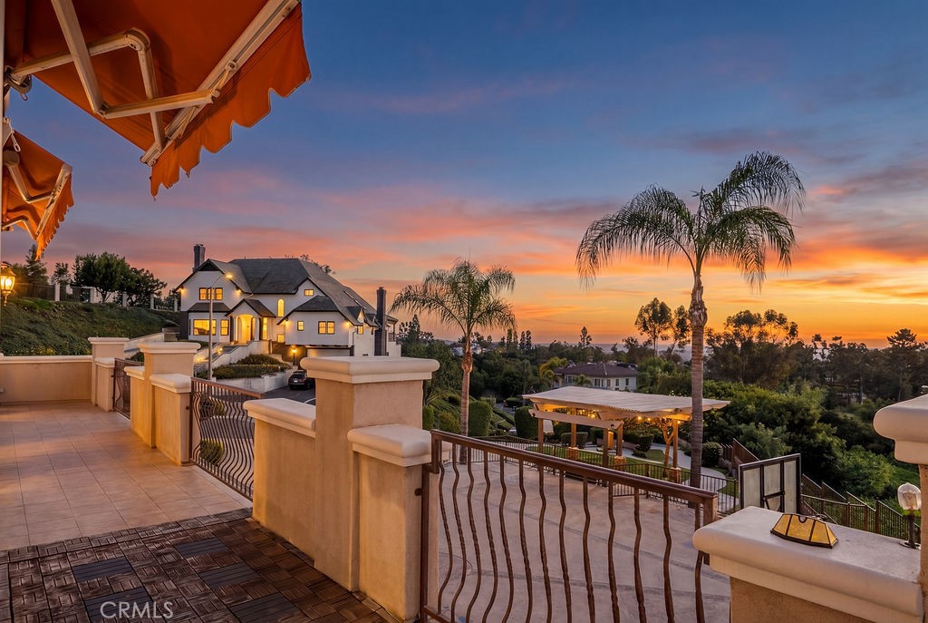 15841 Aurora Crest