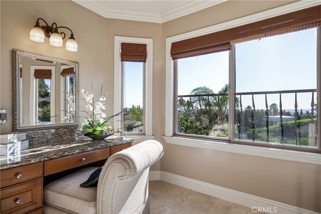 15841 Aurora Crest