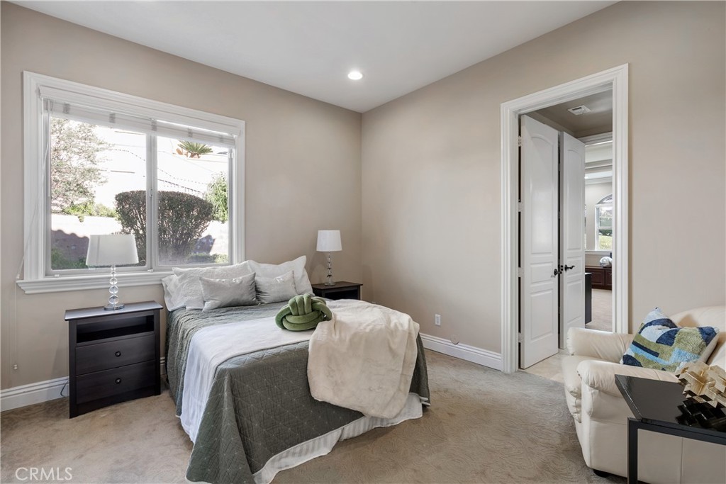 15841 Aurora Crest