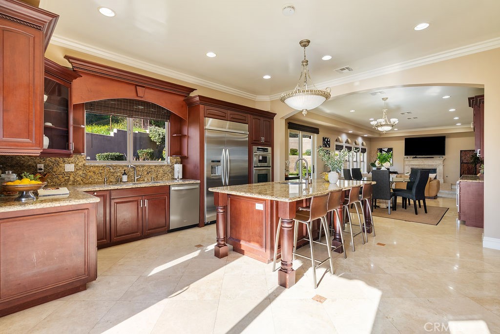 15841 Aurora Crest
