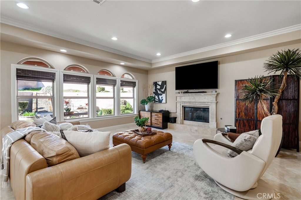 15841 Aurora Crest