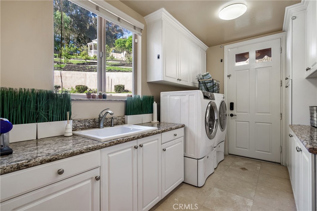 15841 Aurora Crest