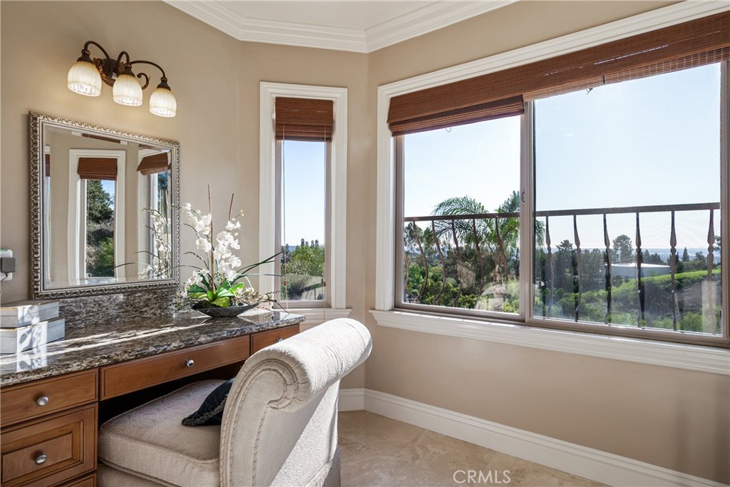 15841 Aurora Crest