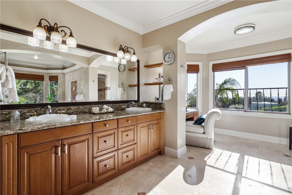 15841 Aurora Crest