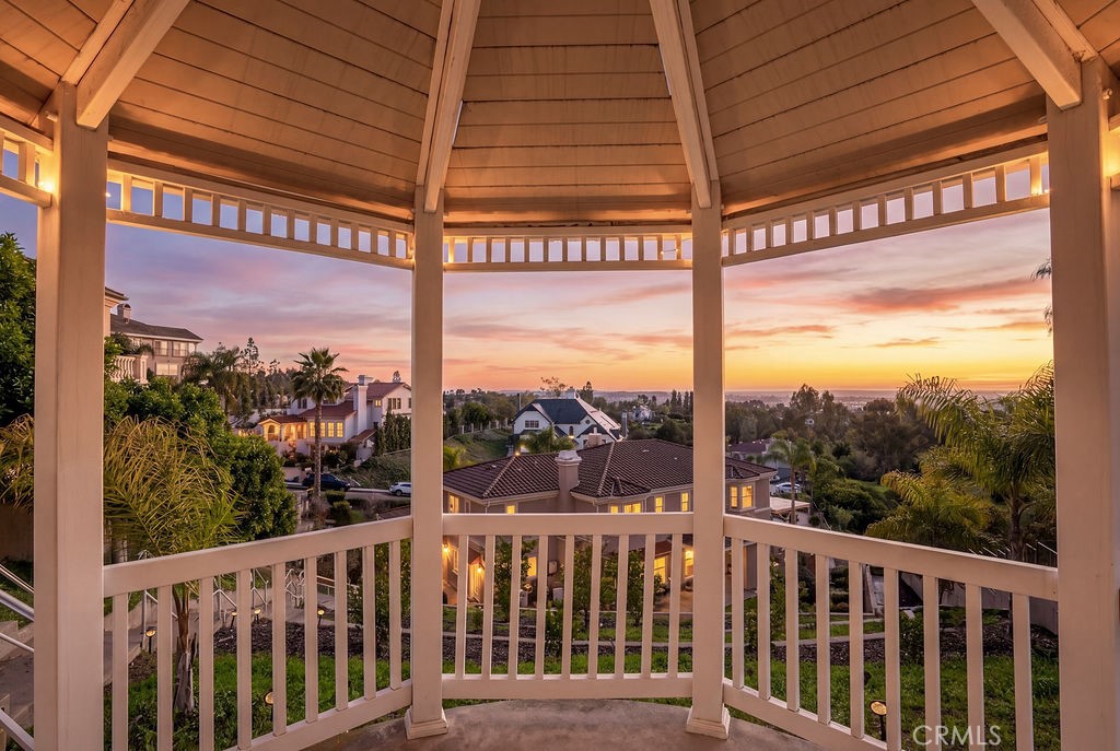 15841 Aurora Crest