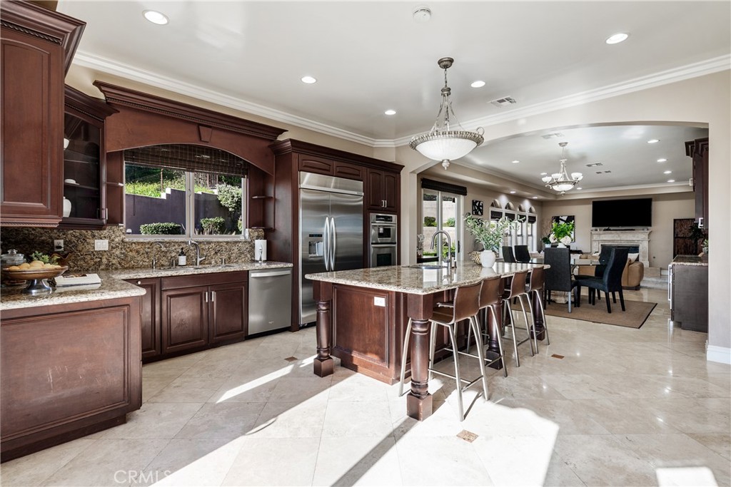 15841 Aurora Crest