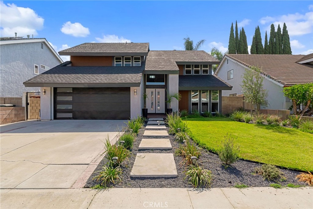 8032 Lancashire Cir