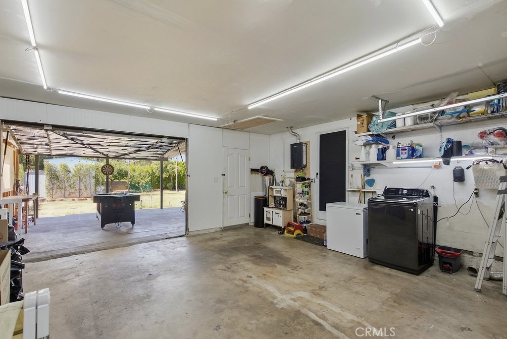 323 N Morris
