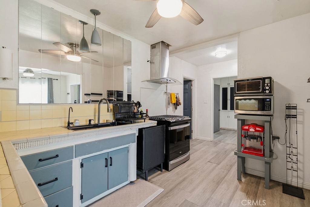 323 N Morris