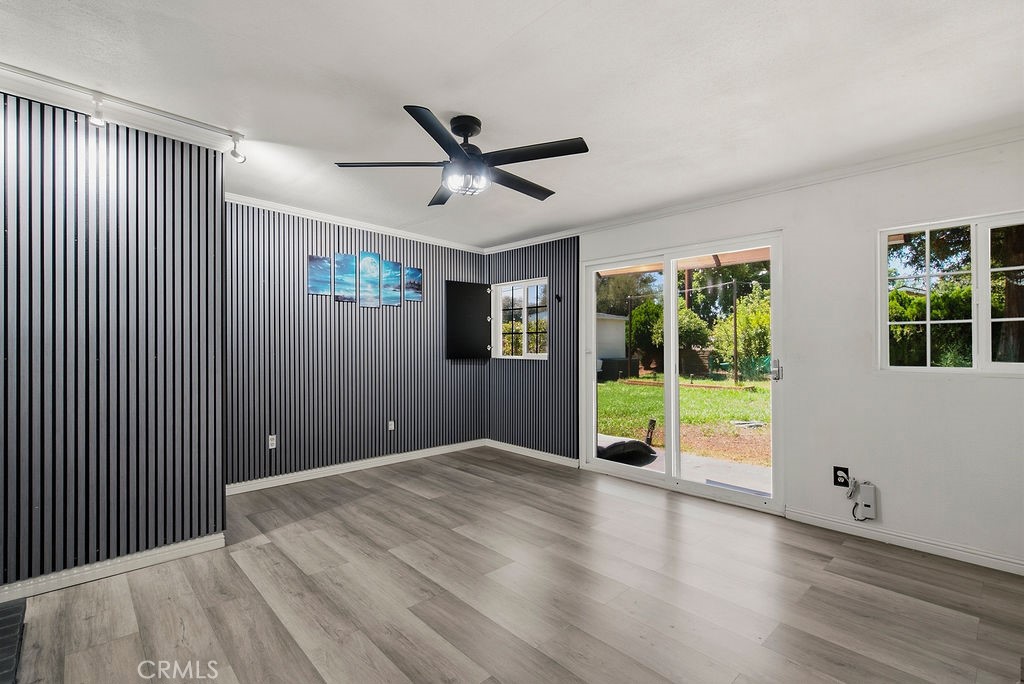 323 N Morris