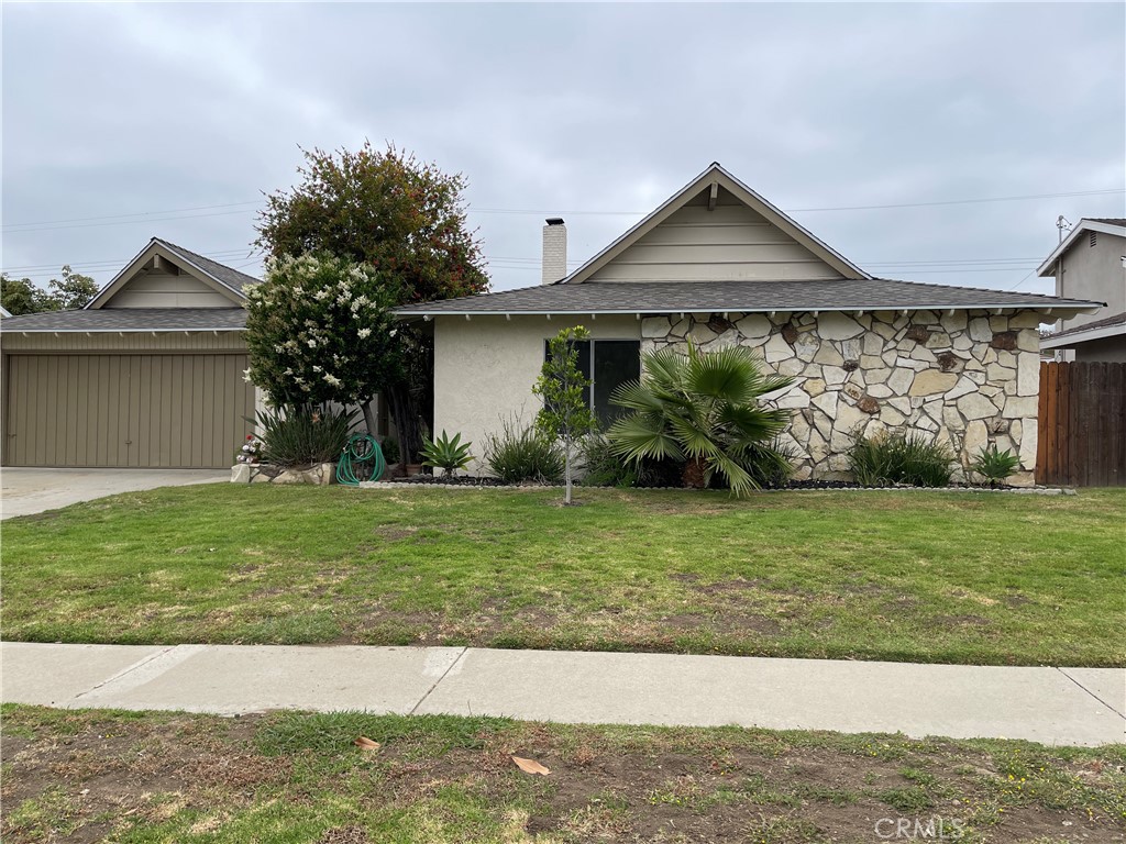 136 N Jerrilee Lane
