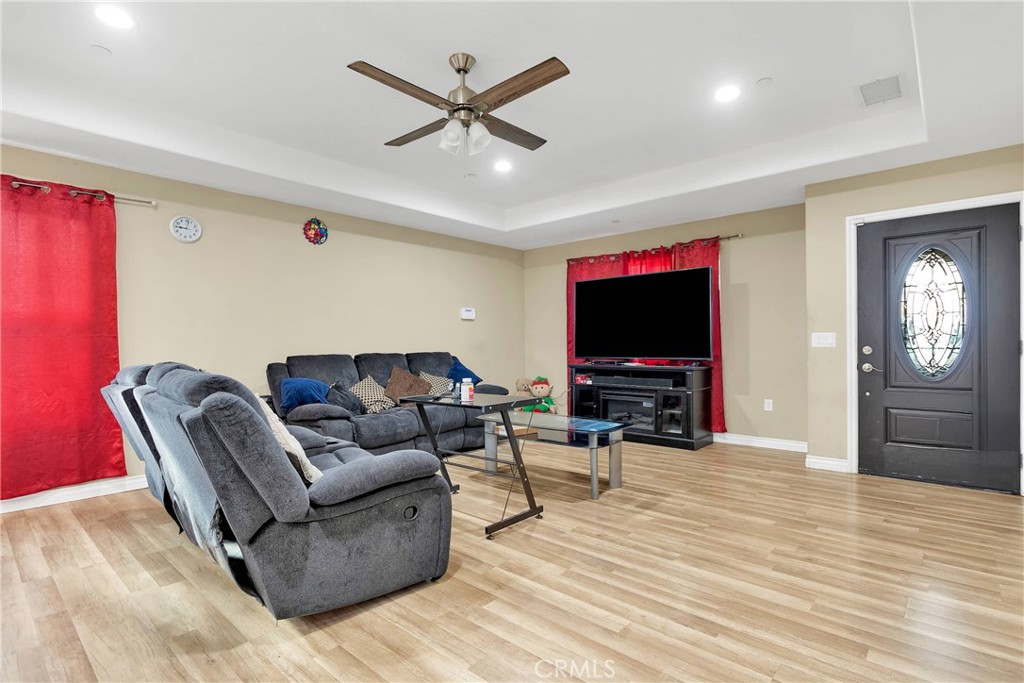 16390 Juniper Street