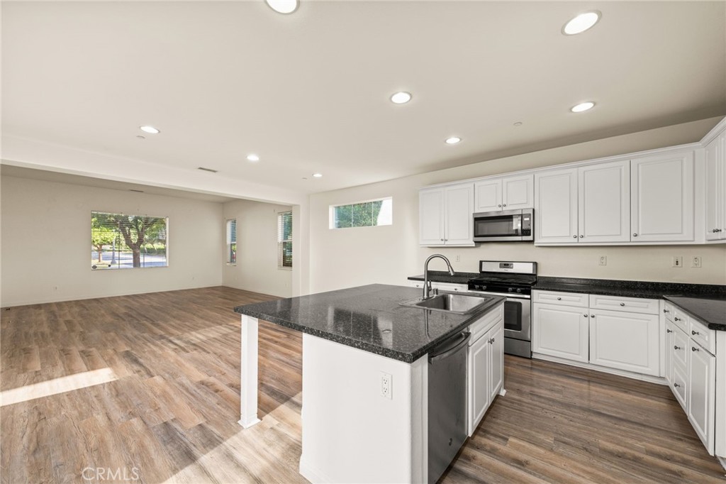 4078 E Heritage Lane