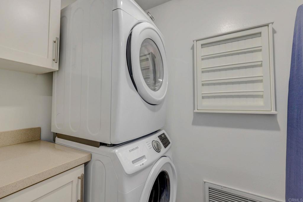 700 S The Strand 101