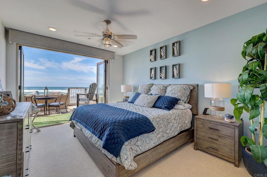 700 S The Strand 101