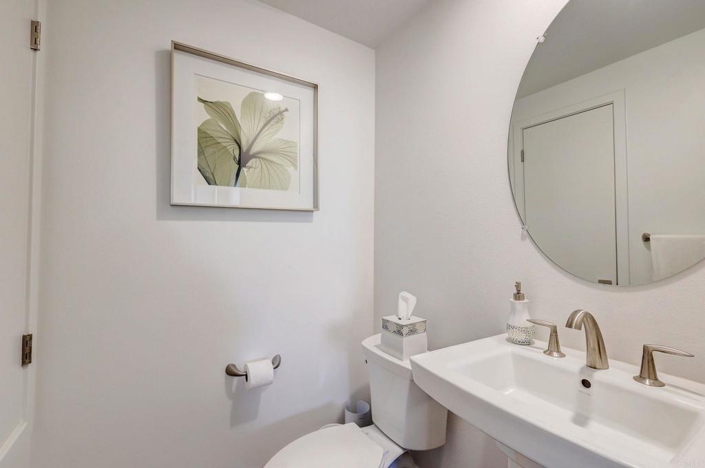 700 S The Strand 101