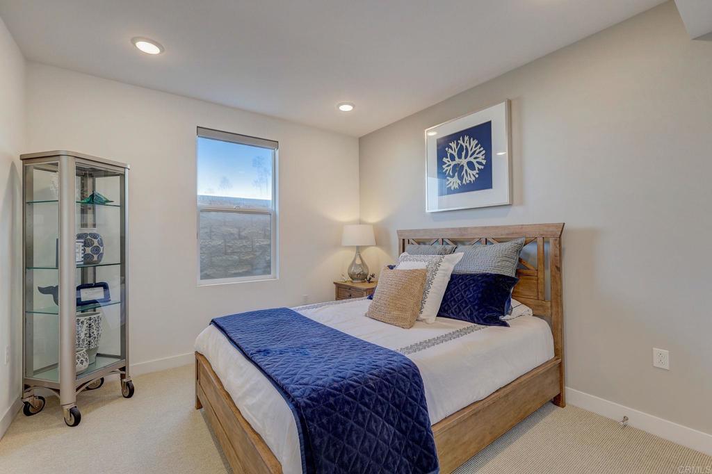 700 S The Strand 101