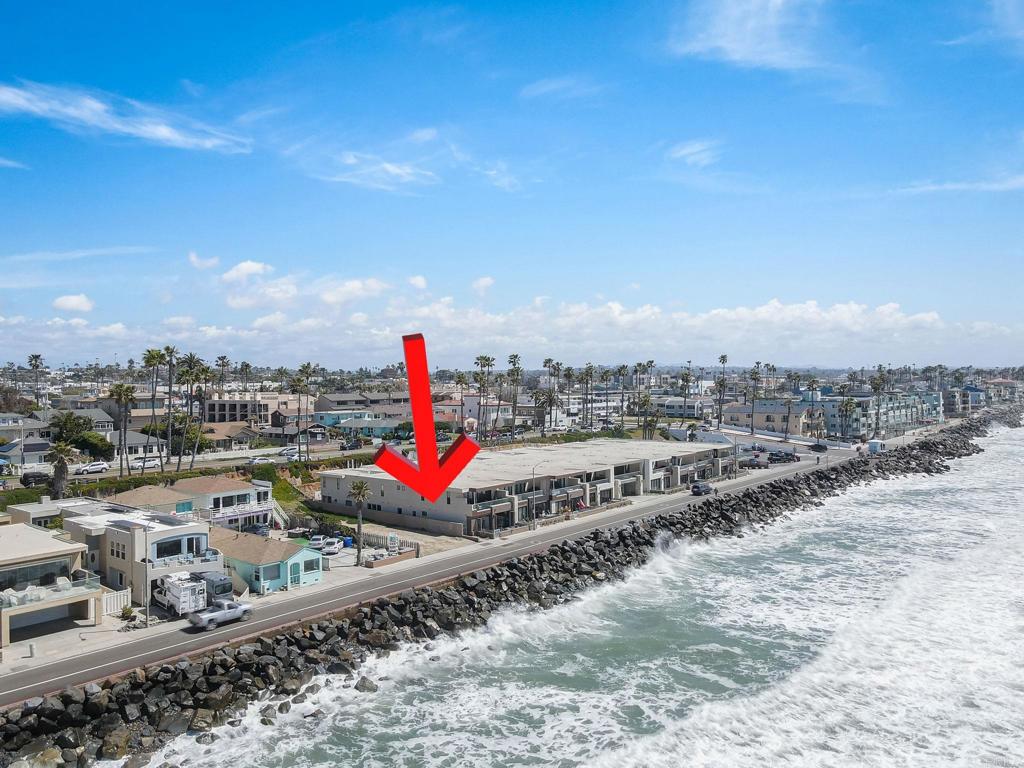 700 S The Strand 101