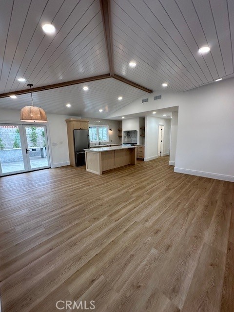 700 Saint James Road