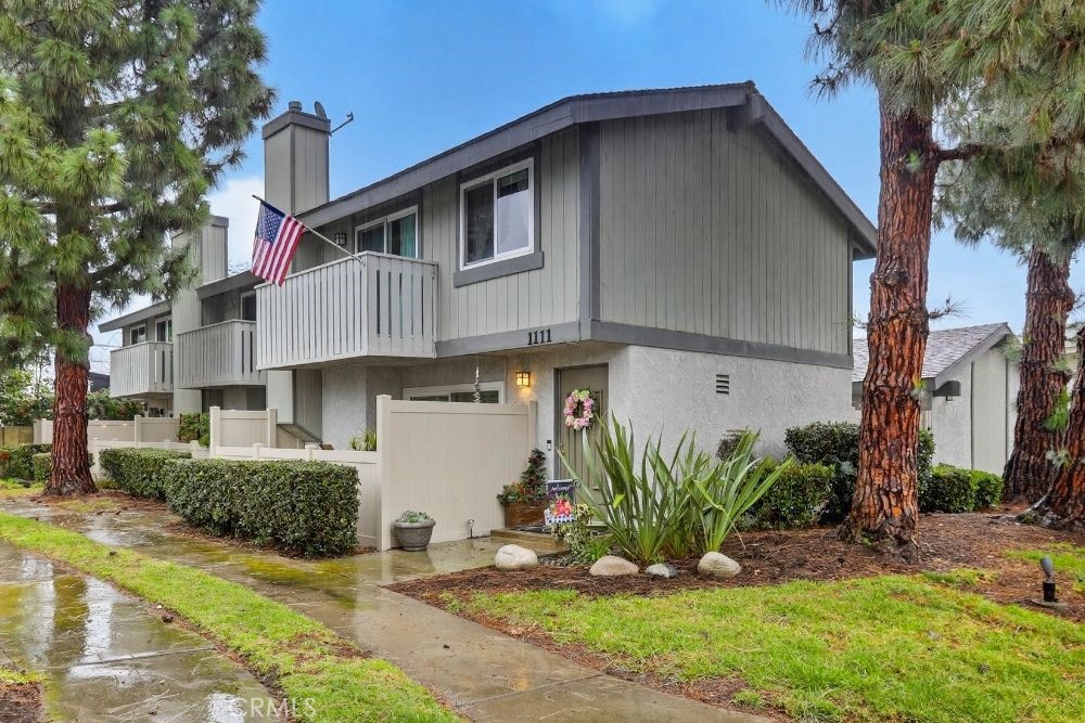 1111 Tustin Pines