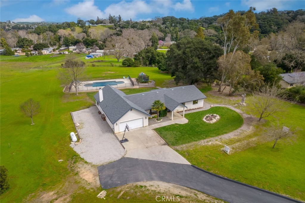 3225 Ardilla Road