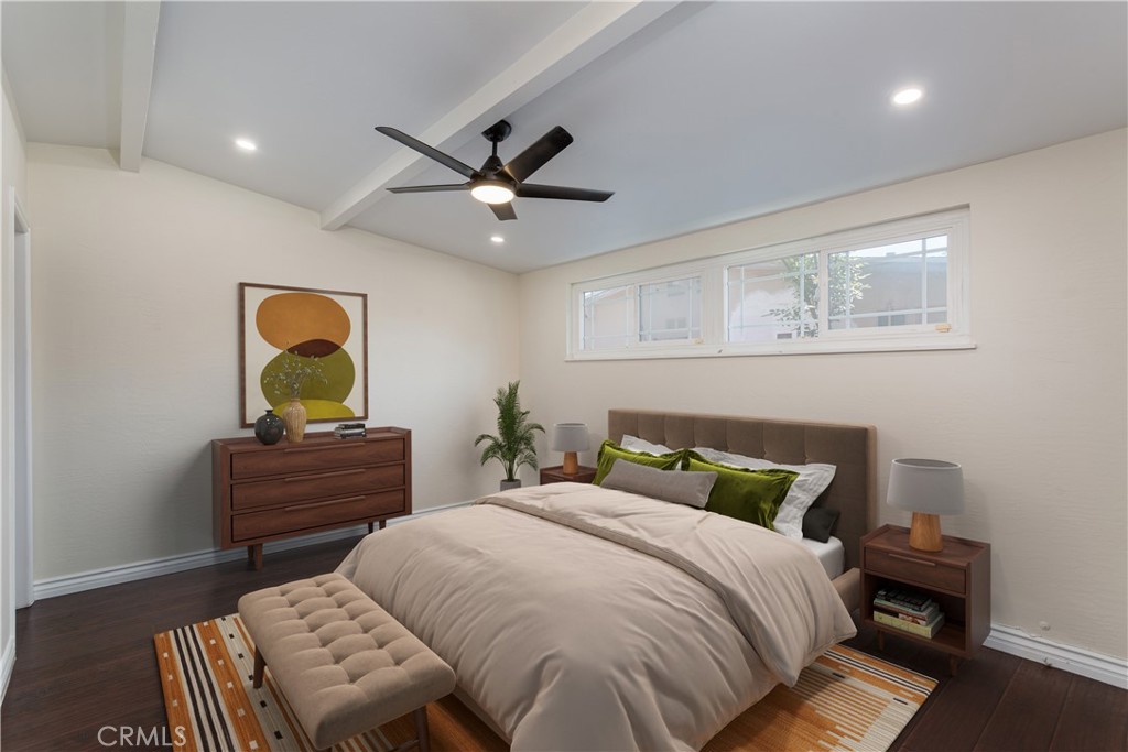 2214 N Hesperian Street