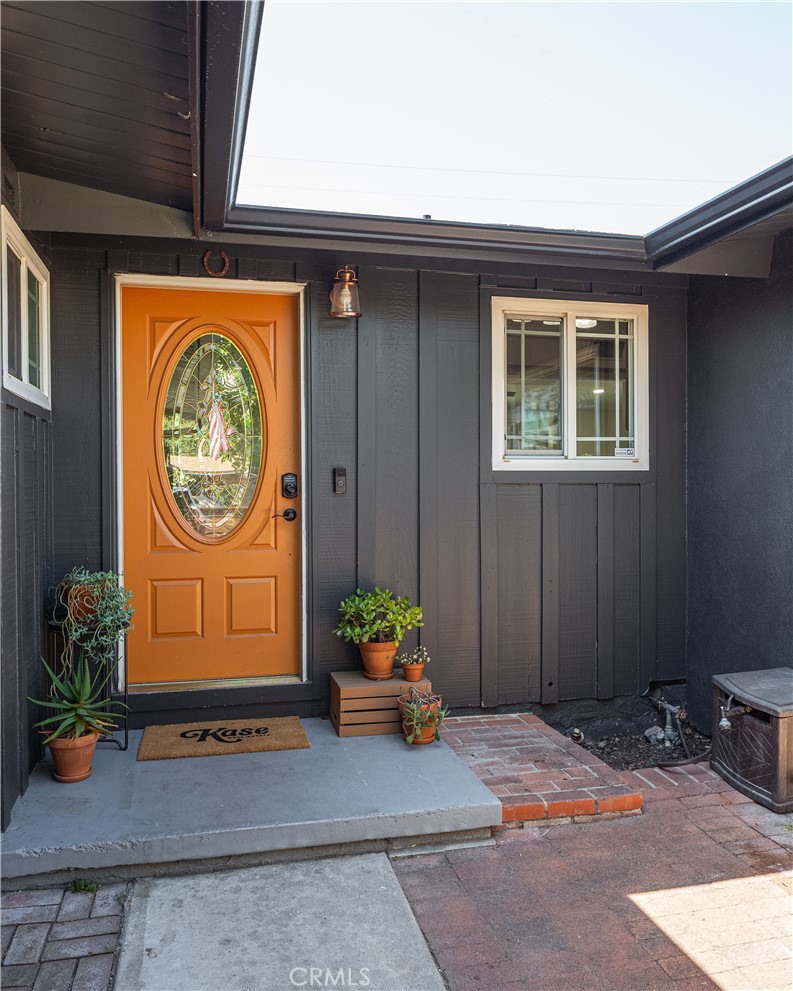 2214 N Hesperian Street