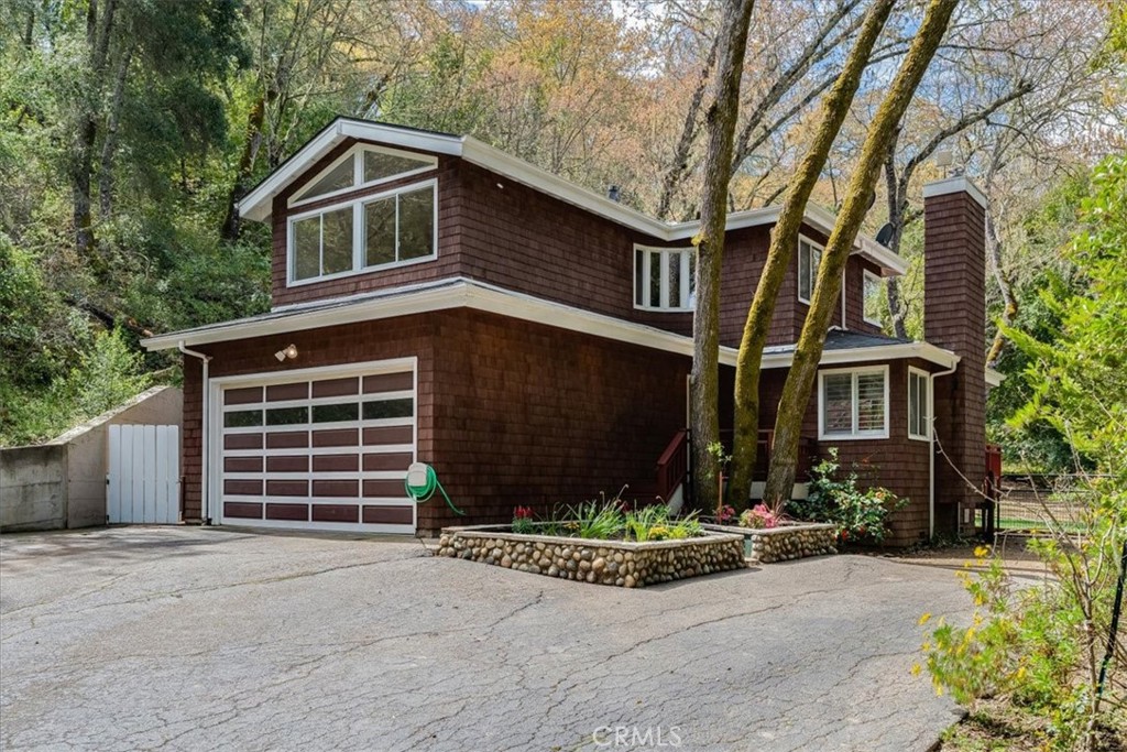 6281 York Mountain