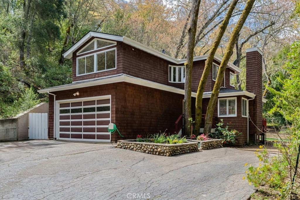 6281 York Mountain