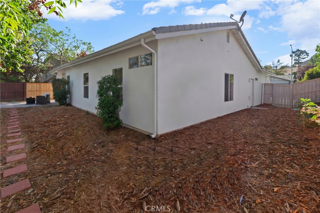 1214 Shadow Meadow