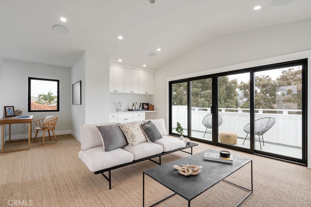 603 Huntington Street