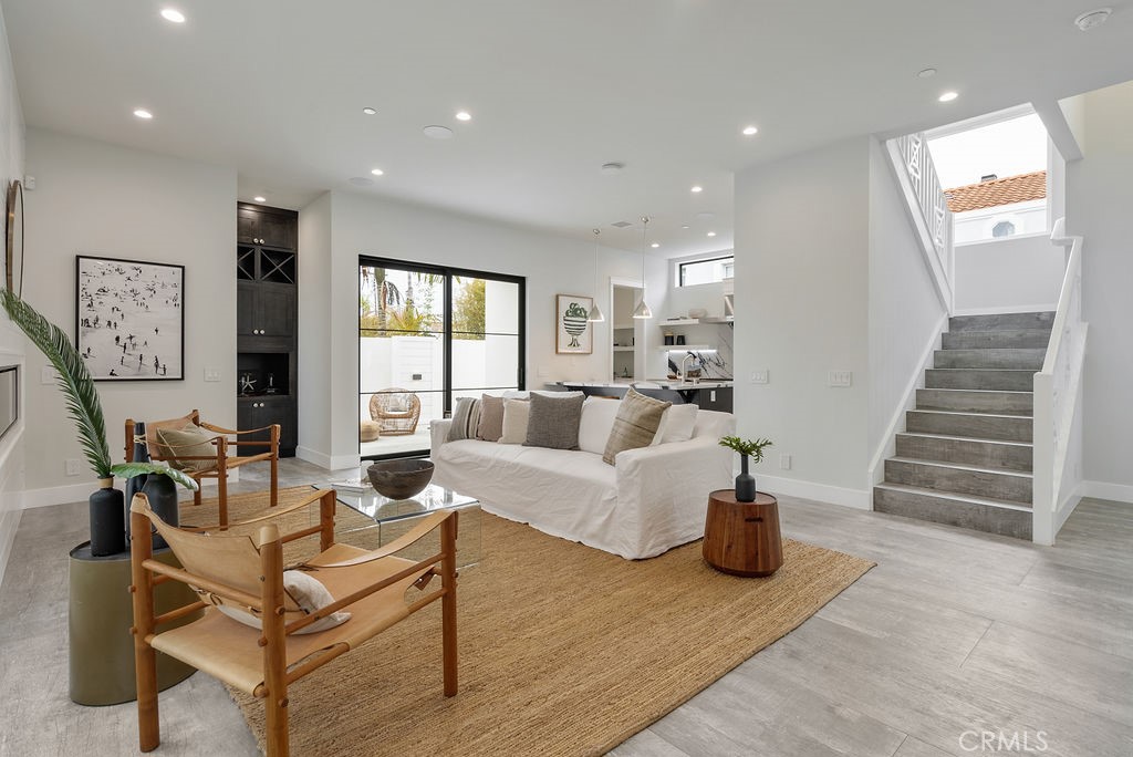 603 Huntington Street