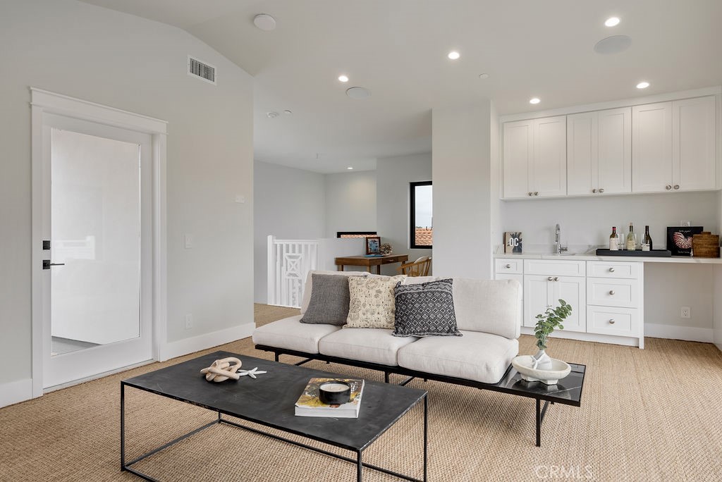 603 Huntington Street