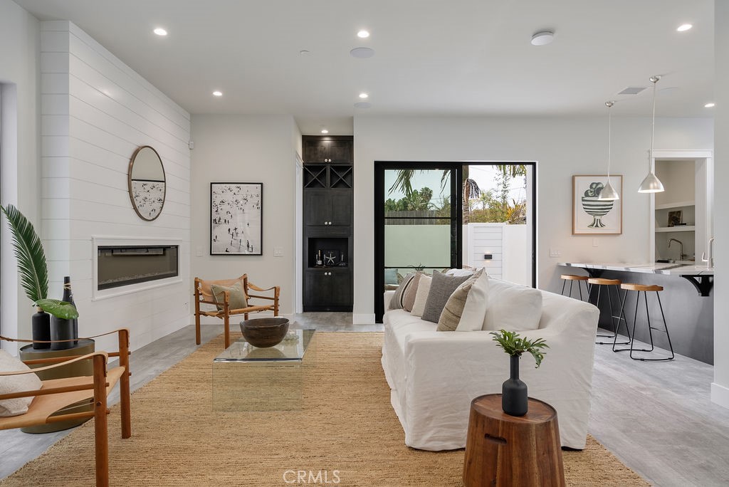 603 Huntington Street