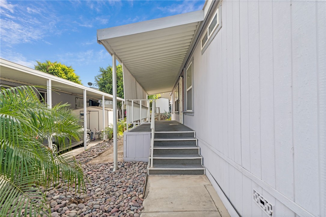 1550 Rimpau Avenue 110