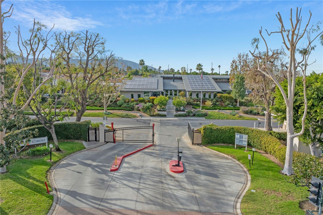 1550 Rimpau Avenue 110