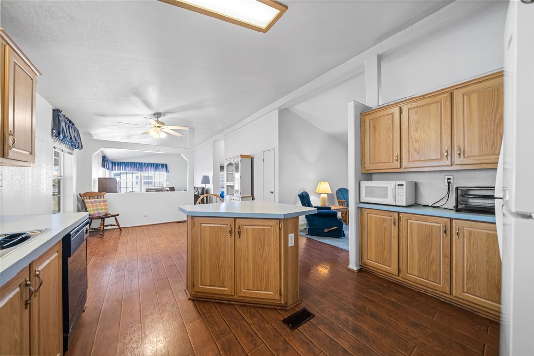 1550 Rimpau Avenue 110